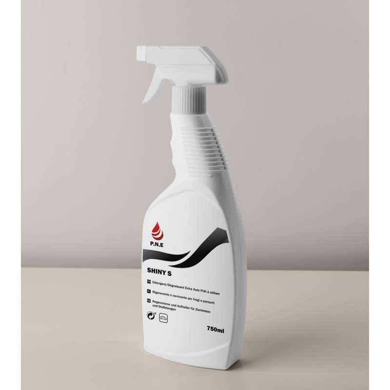 *Shiny S - Récupérateur et raviveur pour frises et pare-chocs - PNE 750mL*/